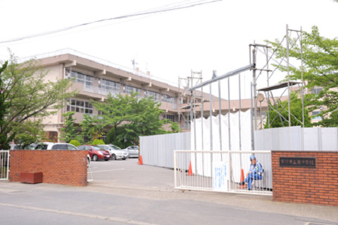 Junior high school. 2466m until Yoshikawa City south junior high school (junior high school)