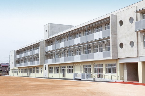 Was opened in 2013 spring "Minami Elementary School" is 9 minute walk (about 660m)