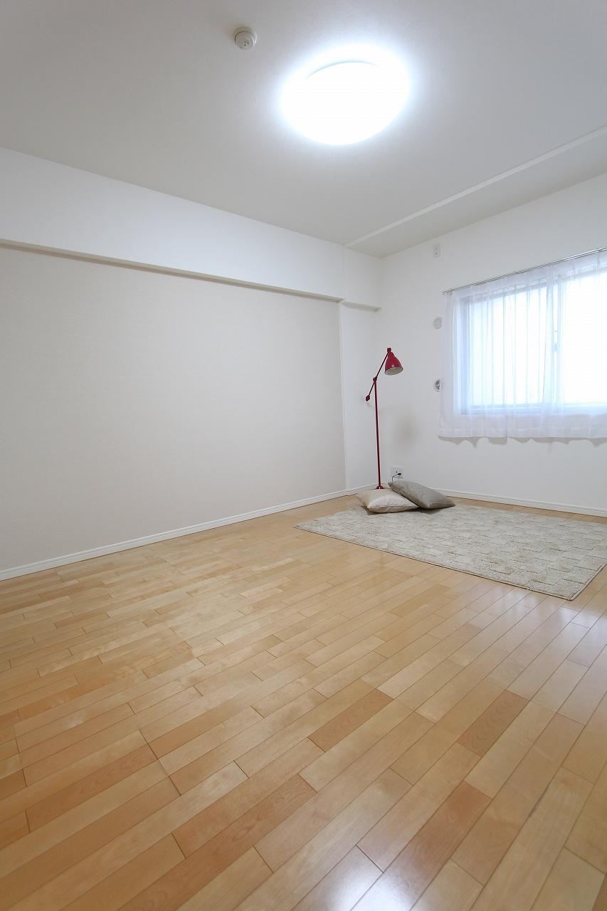 Non-living room. Western-style 8 pledge