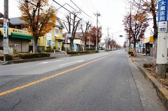 Local photos, including front road. Frontal road