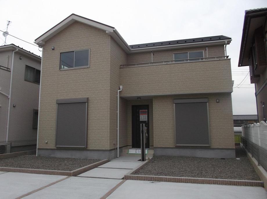 Local appearance photo. Local (10 May 2013) Shooting