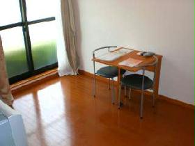 Living and room. Floor of 1F is flooring. 2F will be carpeted