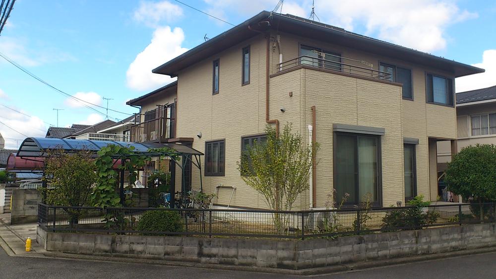 Local appearance photo. Local (10 May 2013) Shooting