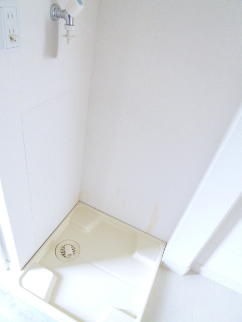 Other Equipment. Indoor Laundry Storage