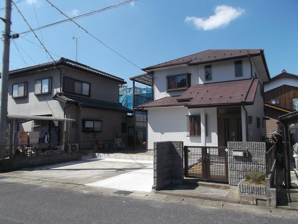 Local appearance photo. Local (10 May 2013) Shooting