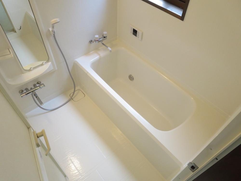 Bathroom. Indoor (10 May 2013) Shooting