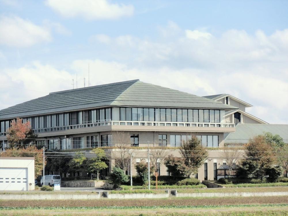 Government office. 4350m to Higashiomi Gamo Branch