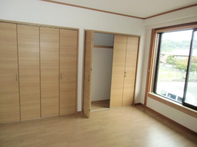 Non-living room. Room (May 2013) Shooting