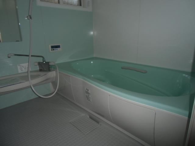 Bathroom. Room (May 2013) Shooting