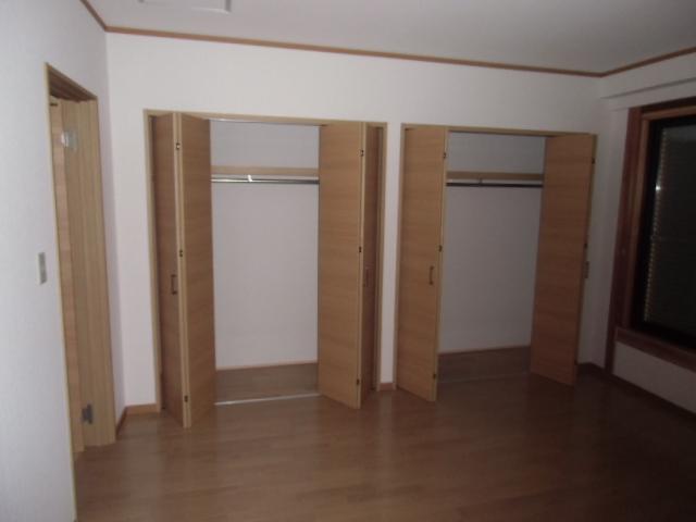 Non-living room. Room (May 2013) Shooting