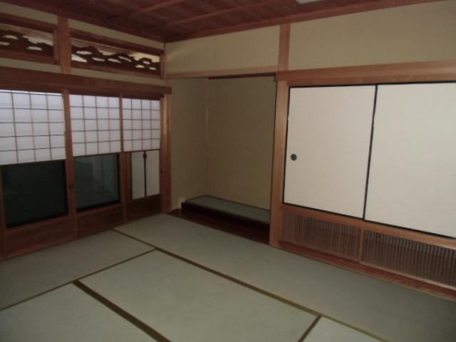 Non-living room. Room (May 2013) Shooting