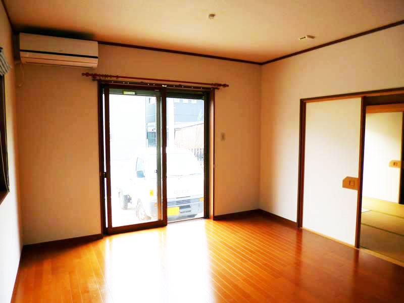 Living. Indoor (10 May 2013) Shooting