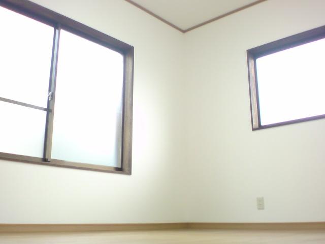 Non-living room. Local (July 2013) Shooting