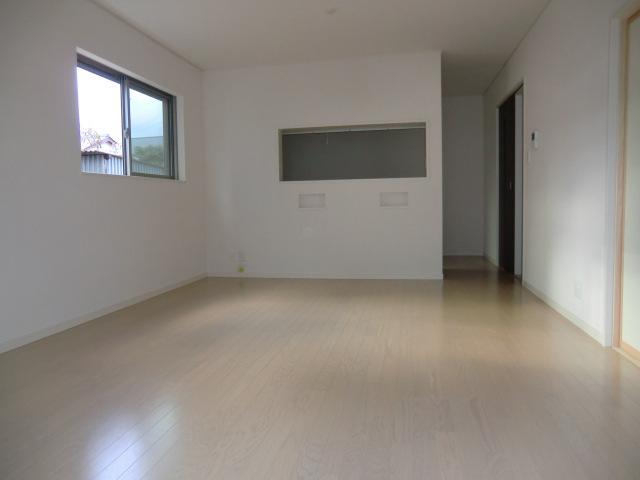 Living. Indoor (11 May 2013) Shooting 16 Pledge