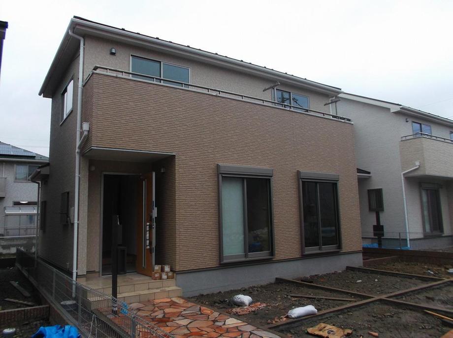 Local appearance photo. Local (12 May 2013) Shooting