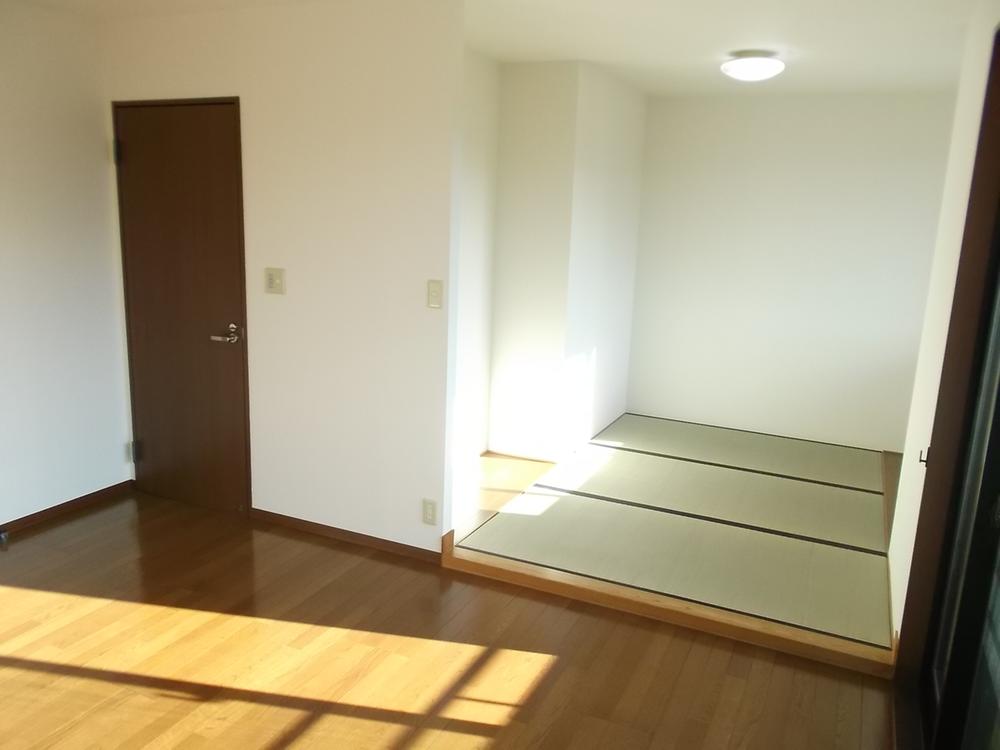 Other introspection. The main bedroom tatami corner (12 May 2013) Shooting