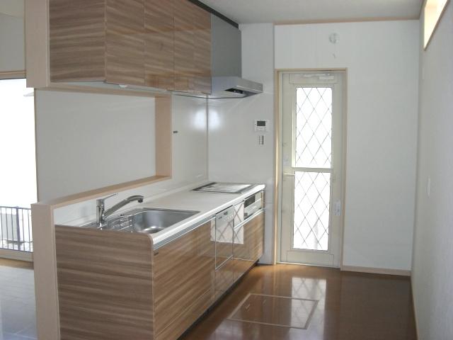 Kitchen. Room (May 2013) Shooting