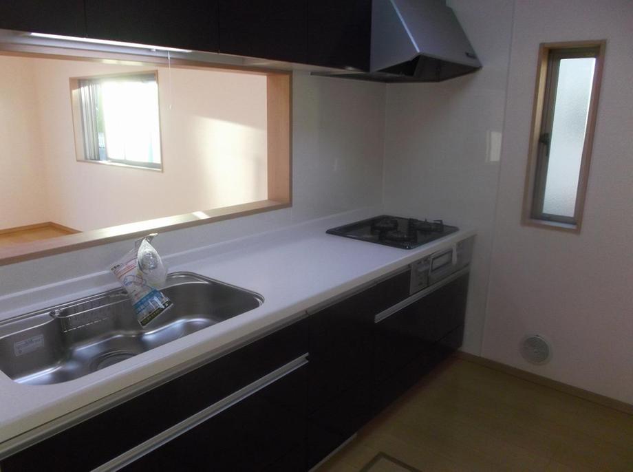 Kitchen. Indoor (10 May 2013) Shooting