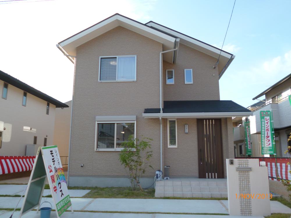 Model house photo. Model house [P-G No. land]