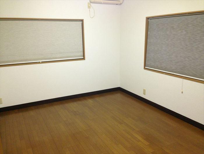 Non-living room. 2 Kaiyoshitsu