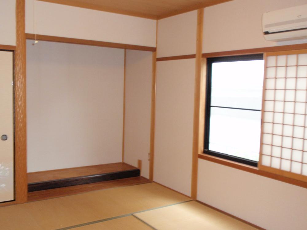 Other introspection. Japanese style room