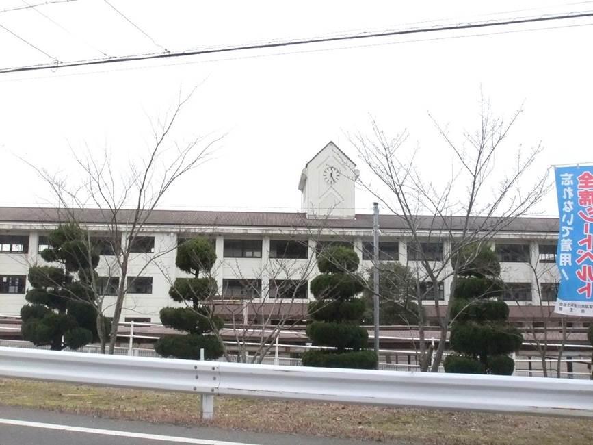 Junior high school. 2960m to Hunan Municipal Welfare North Junior High School