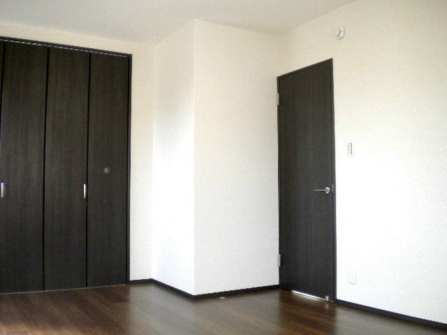 Non-living room. 2 Kaiyoshitsu