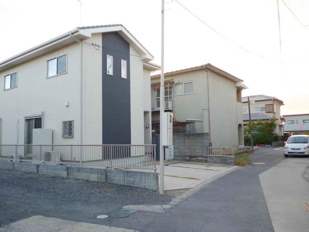 Local appearance photo. Local (10 May 2013) Shooting