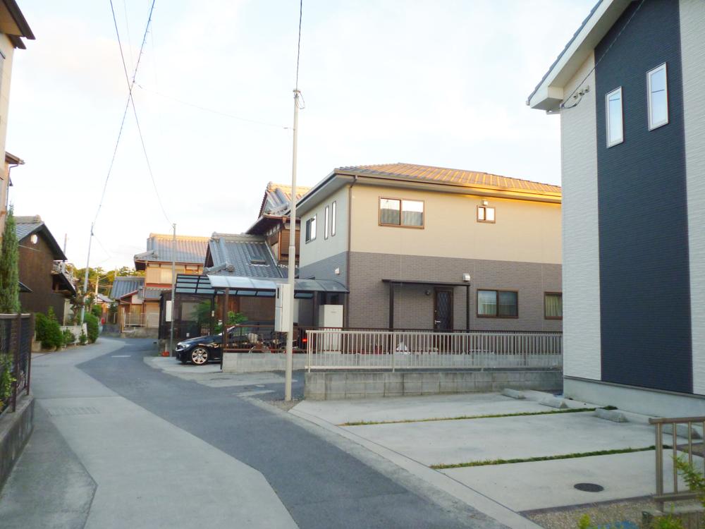 Local appearance photo. Local (10 May 2013) Shooting