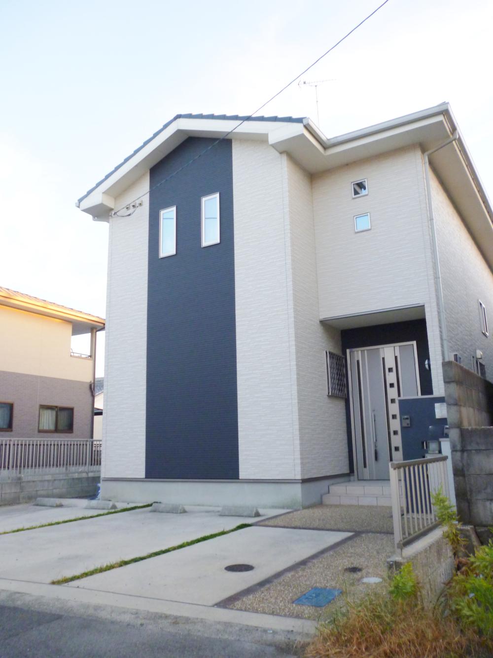 Local appearance photo. Local (10 May 2013) Shooting