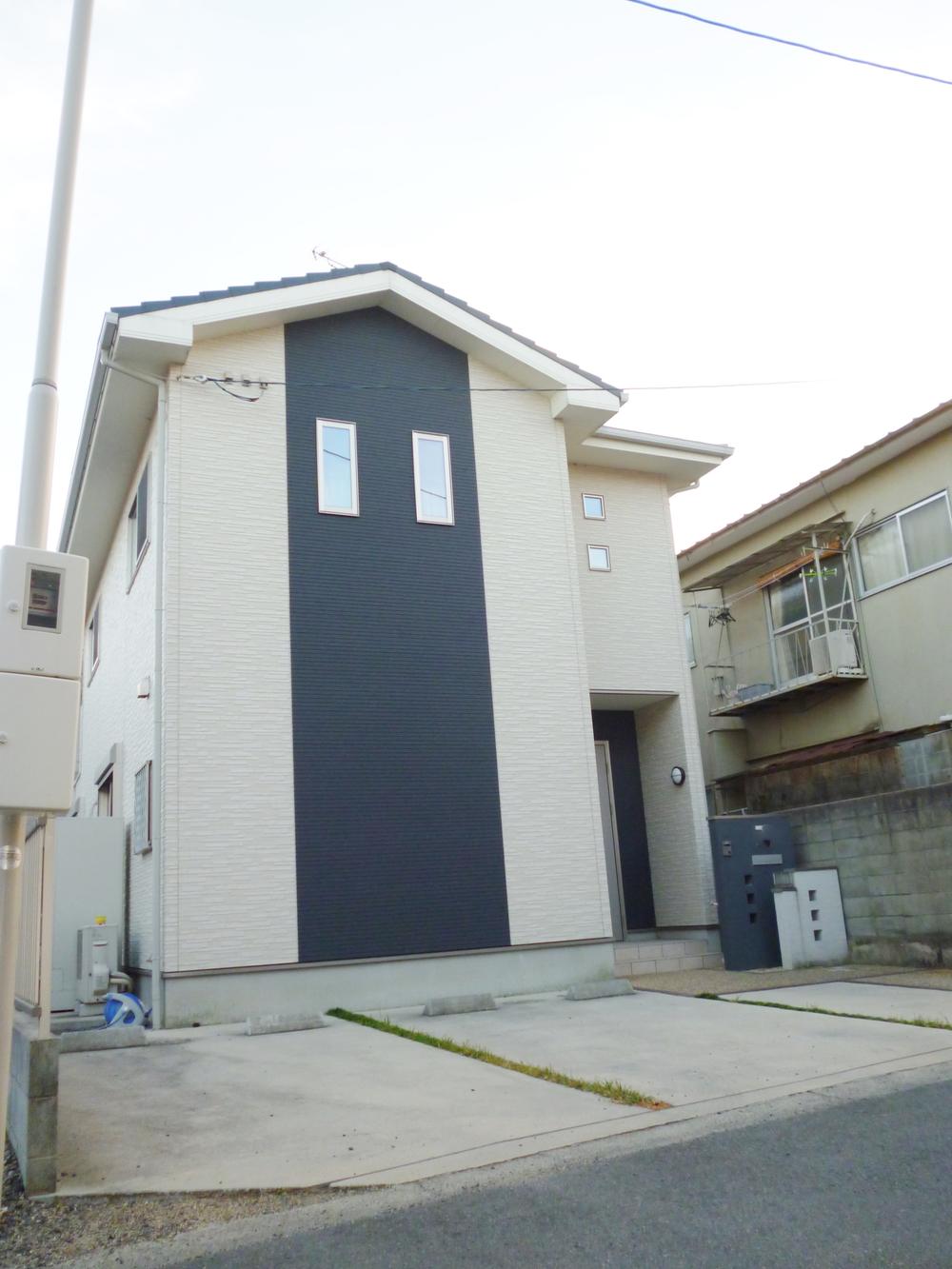 Local appearance photo. Local (10 May 2013) Shooting