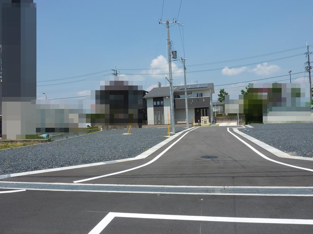 Local photos, including front road. Local (September 2013) Shooting