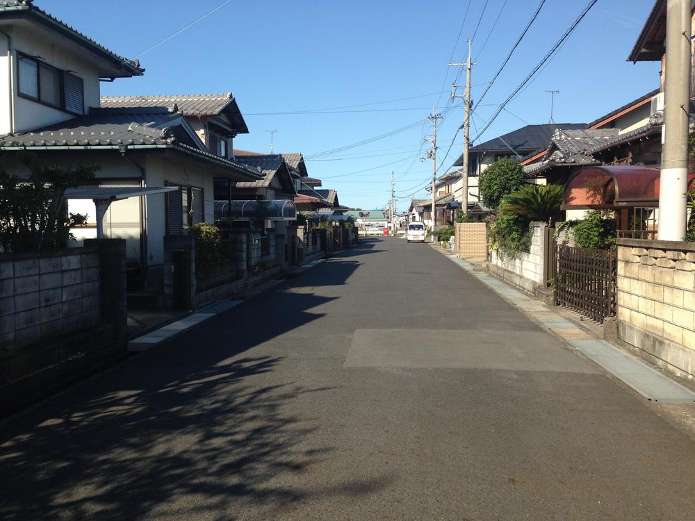 Local photos, including front road. Local (September 2013) Shooting