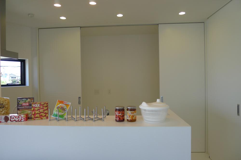 Kitchen. Indoor (10 May 2013) Shooting