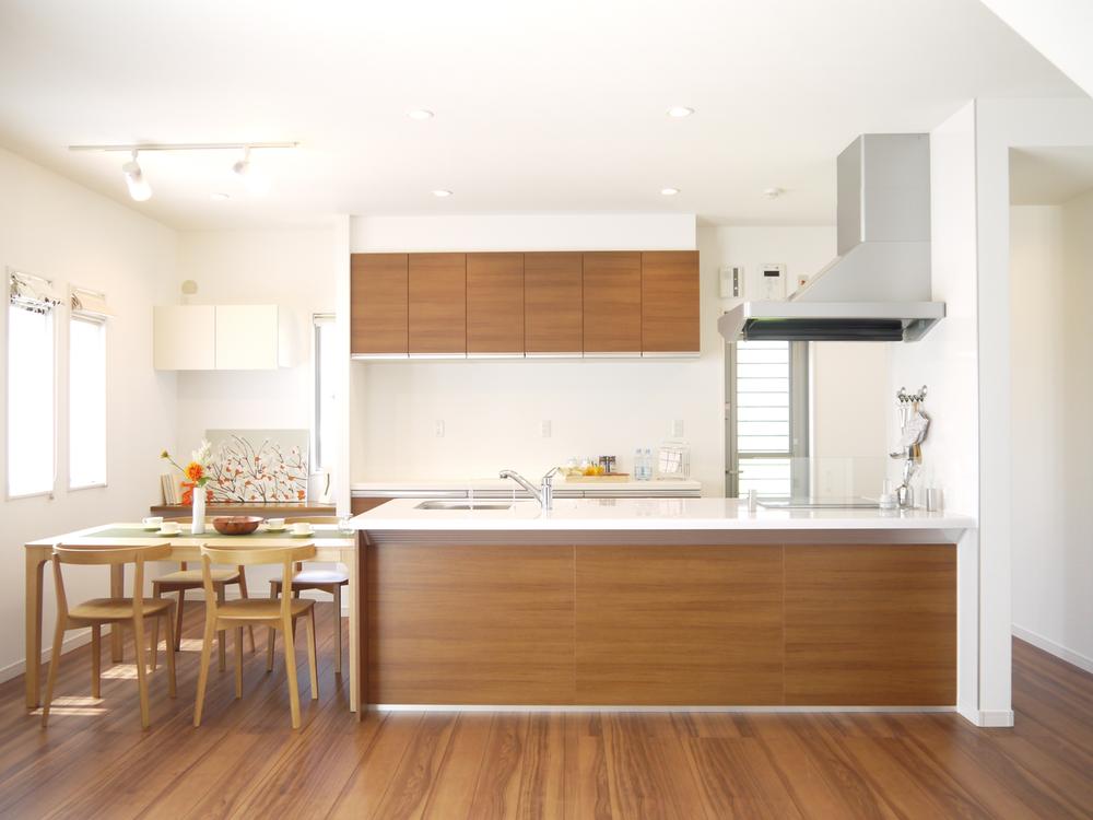 Building plan example (introspection photo). Mom preference can not be wrong Custom Built Kitchen