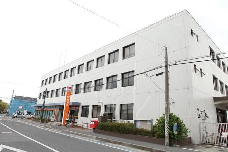 post office. 300m to Kusatsu post office