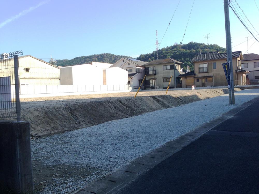 Local appearance photo. Local (10 May 2013) Shooting