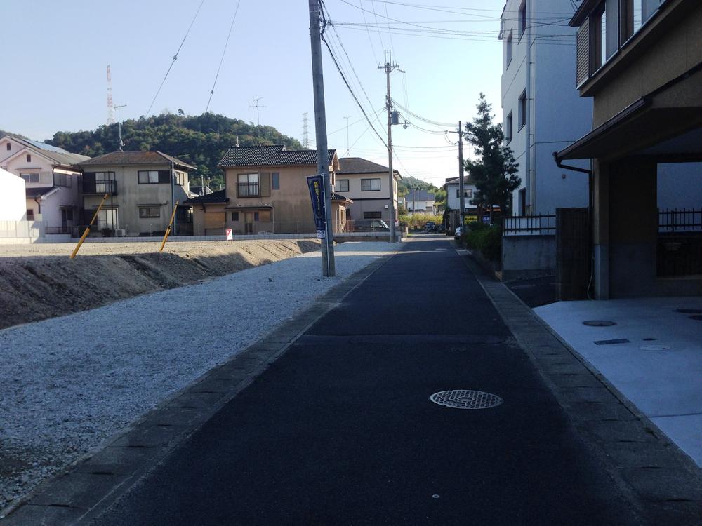 Local photos, including front road. Local (10 May 2013) Shooting