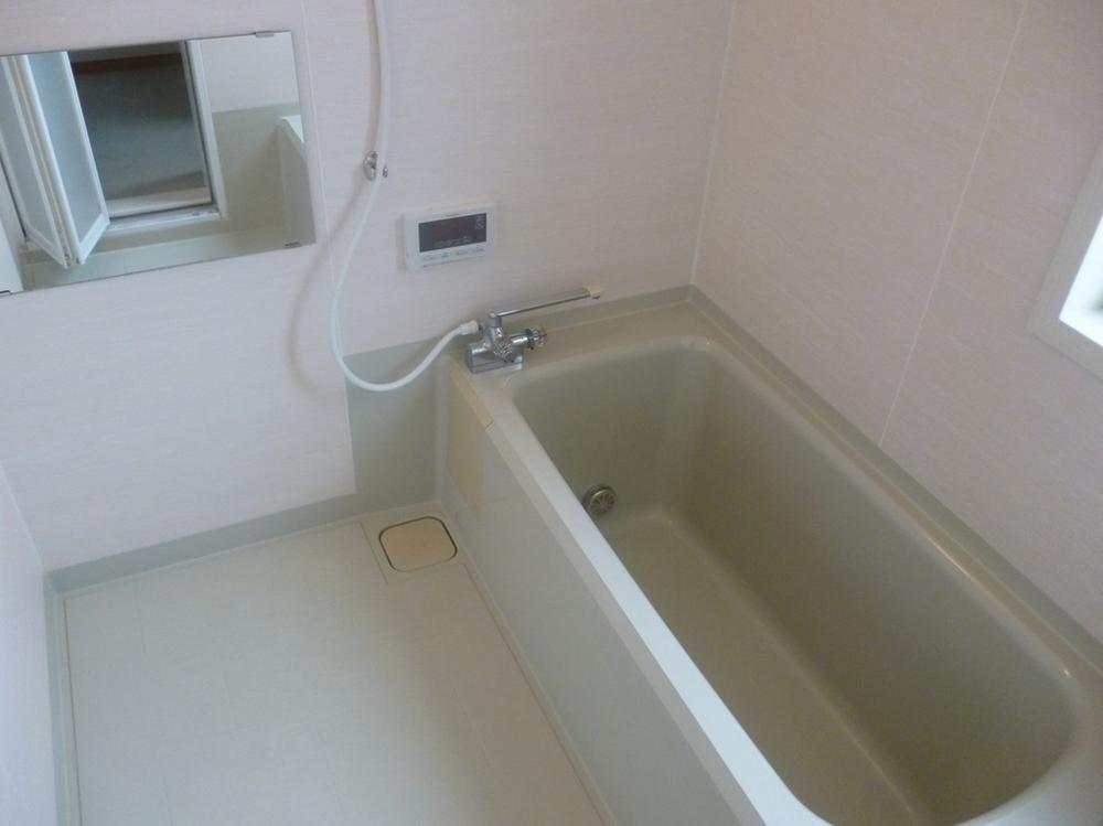 Bathroom. Indoor (June 2013) Shooting