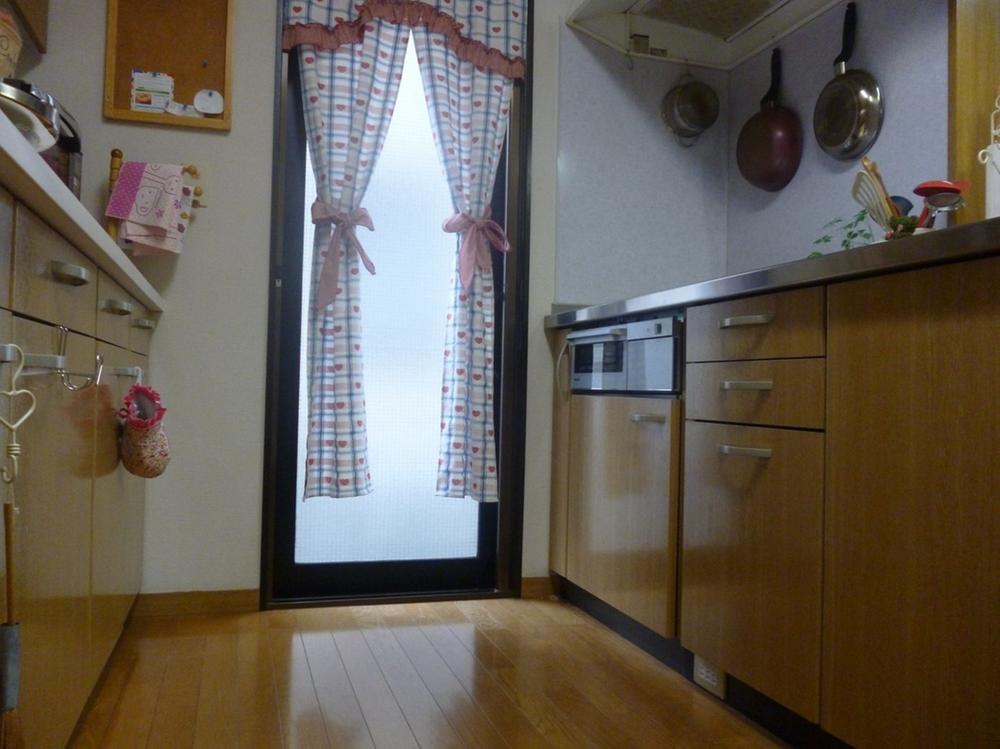 Kitchen. Indoor (June 2013) Shooting