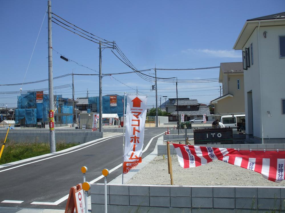 Local photos, including front road. Local (June 2013) Shooting