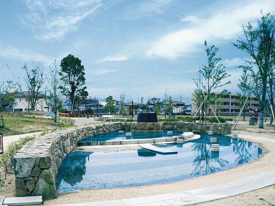 park. 900m until Enmado park