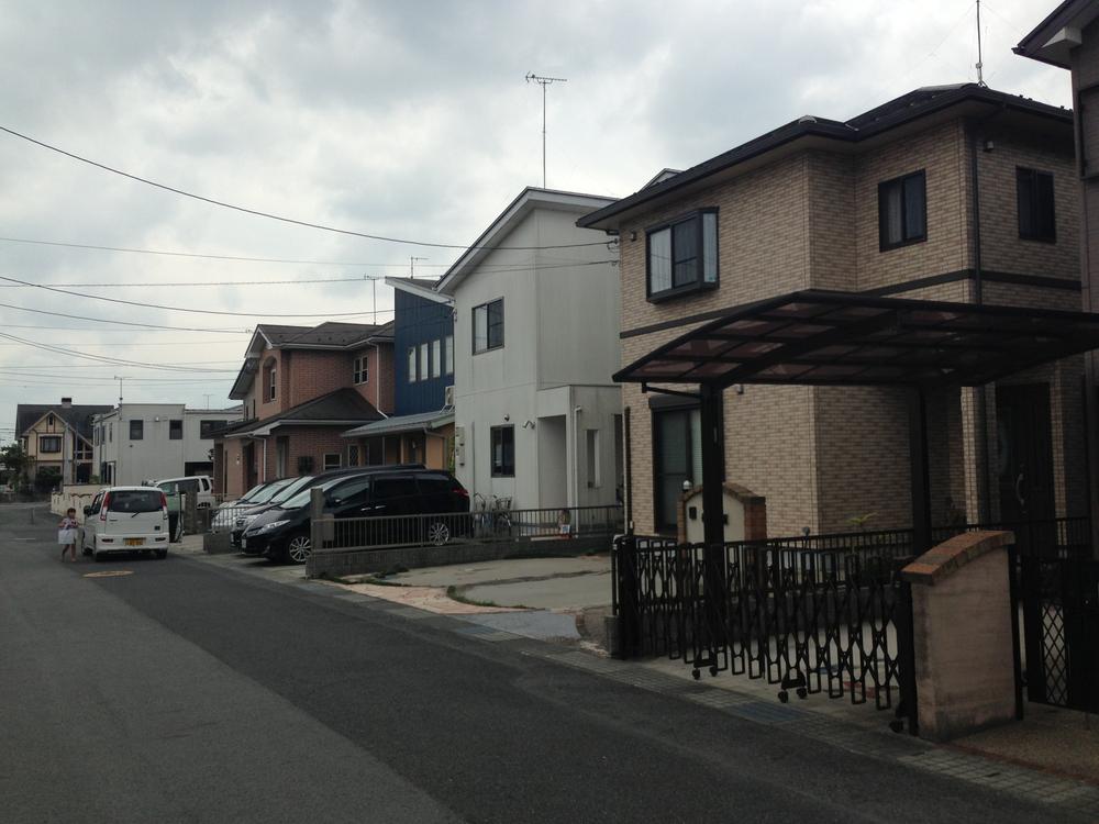 Local photos, including front road. Local (September 2013) Shooting