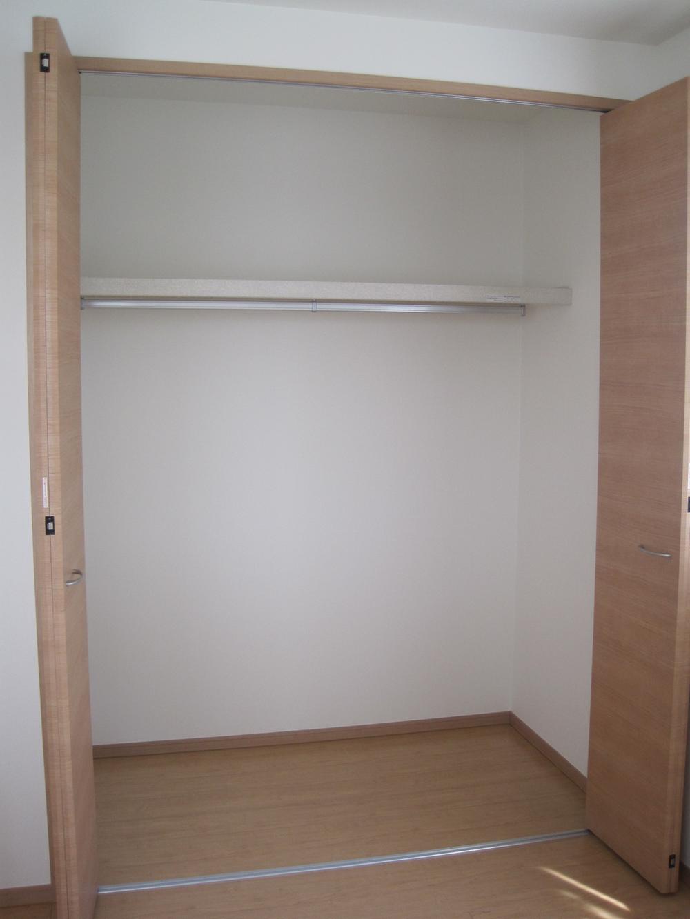 Receipt. closet Same specifications