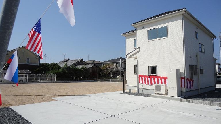 Local appearance photo. Local (10 May 2013) Shooting