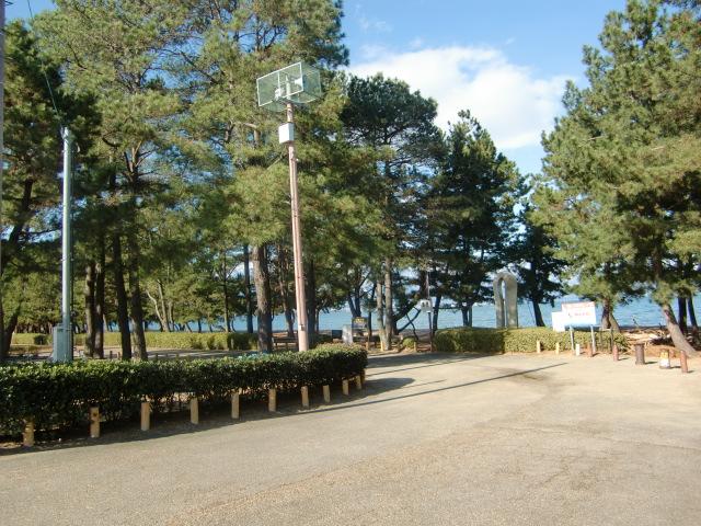 park. 2311m to Nagisa park