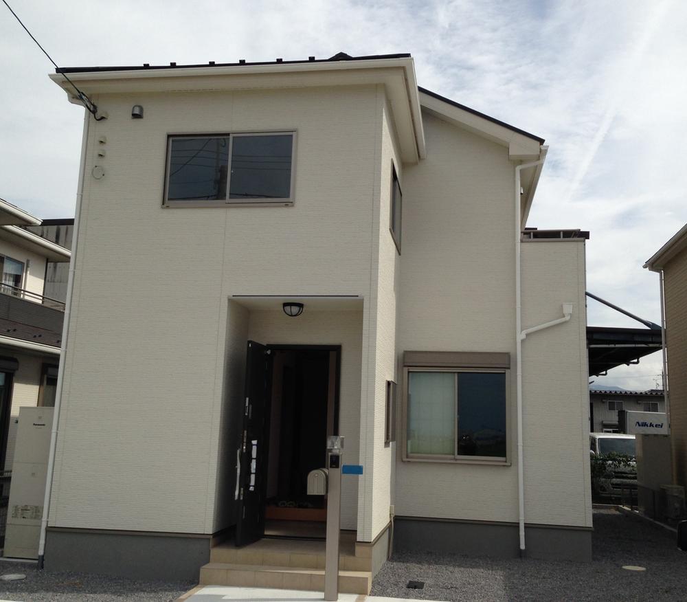 Local appearance photo