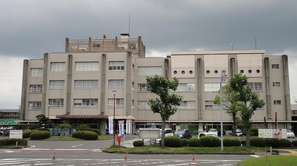 Government office. Omihachiman 2300m to city hall