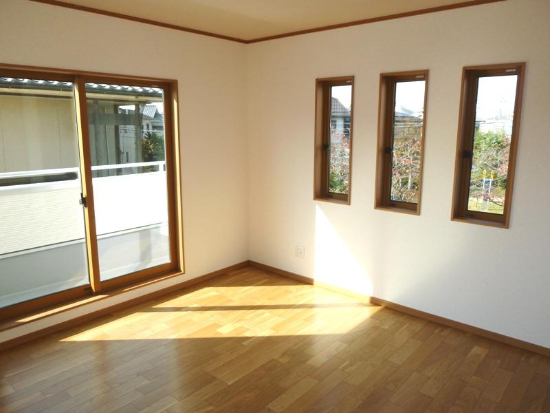 Non-living room. Indoor (11 May 2013) Shooting