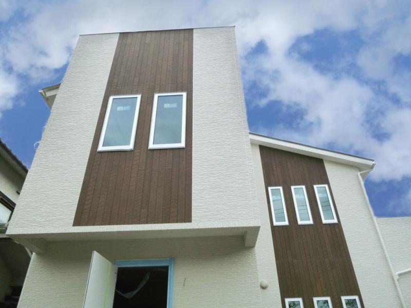 Local appearance photo. Local (10 May 2013) Shooting